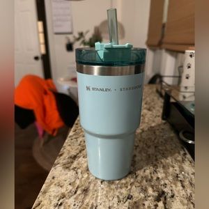 Stanley x Starbucks collab 20oz cup TIFFANY BLUE